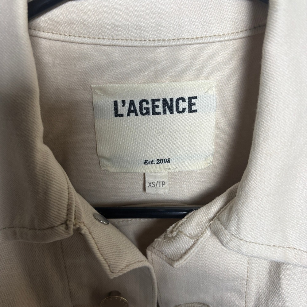 L'AGENCE Janelle Beige Cream Frayed Raw Hem Cropped Denim Jean Jacket Women XS - Picture 10 of 11